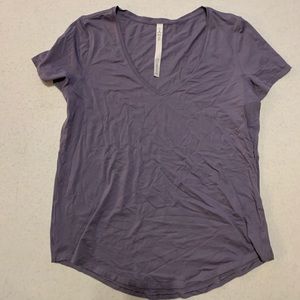 Lululemon tee